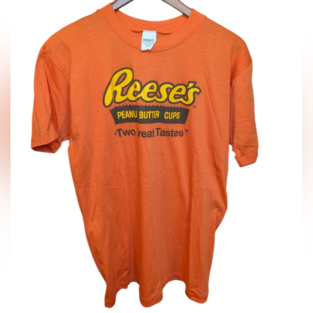 Vintage Reese's Peanut Butter Cup T-Shirt Hershey's Single Stitch Size Large